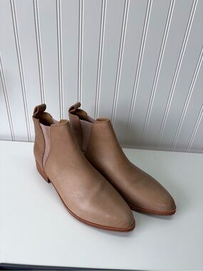 Nisolo Tan Leather Chelsea Booties